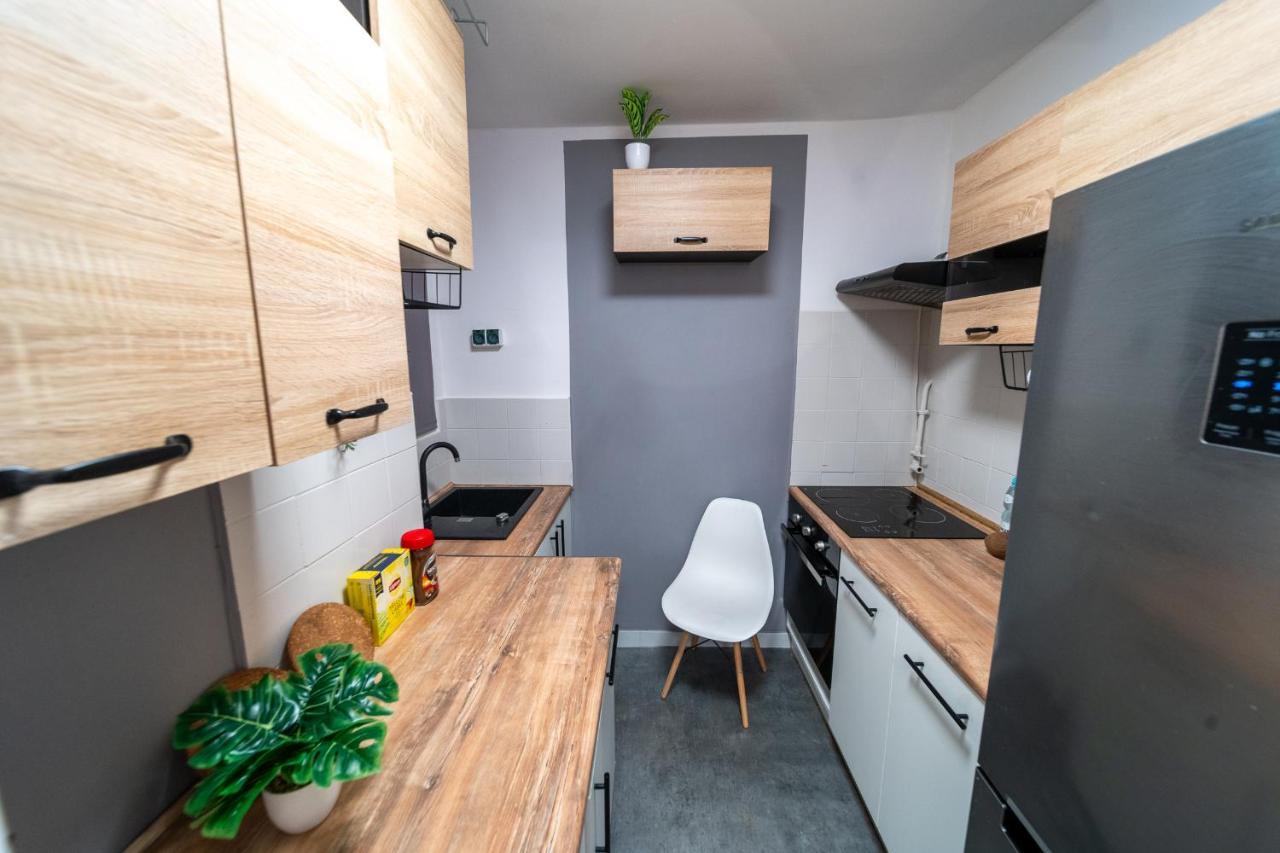 Metro Lux Home Apartment Varsó Kültér fotó