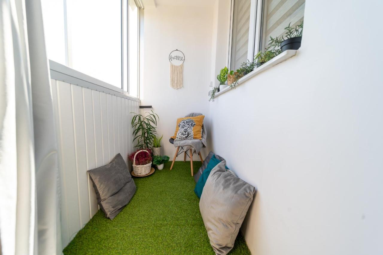 Metro Lux Home Apartment Varsó Kültér fotó