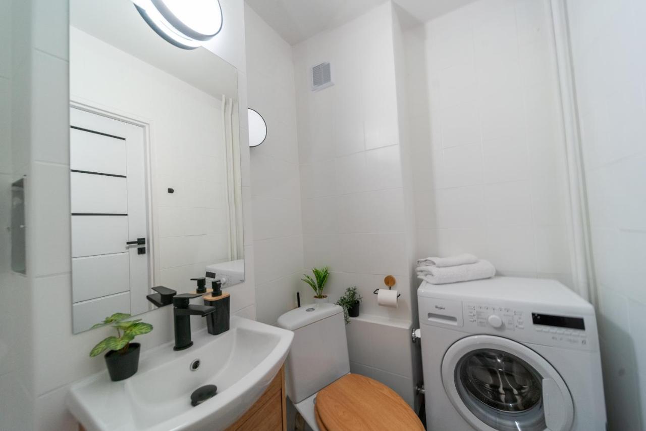 Metro Lux Home Apartment Varsó Kültér fotó