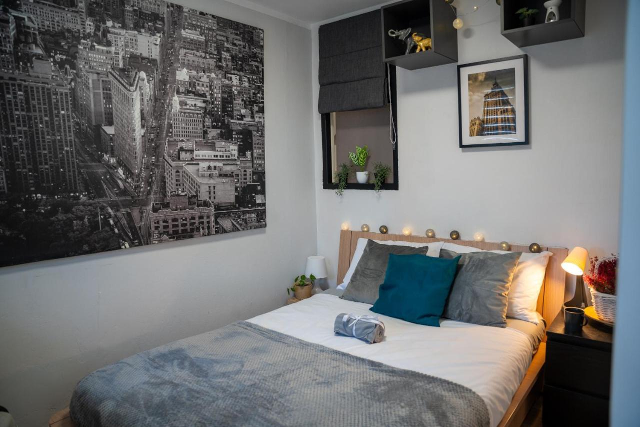 Metro Lux Home Apartment Varsó Kültér fotó