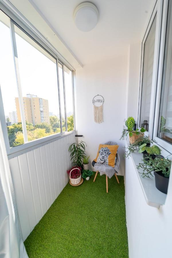 Metro Lux Home Apartment Varsó Kültér fotó
